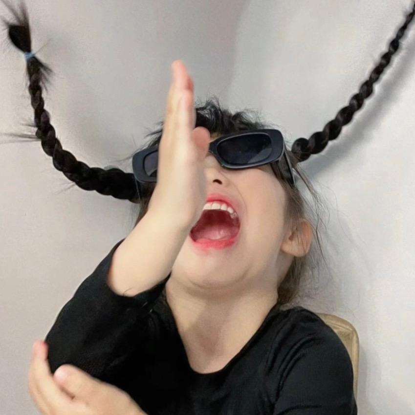 🥳小曹慧子