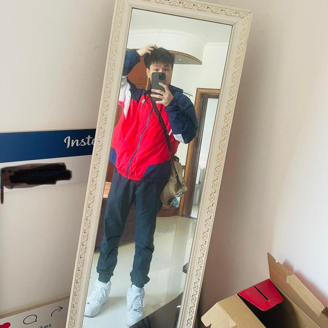H P、