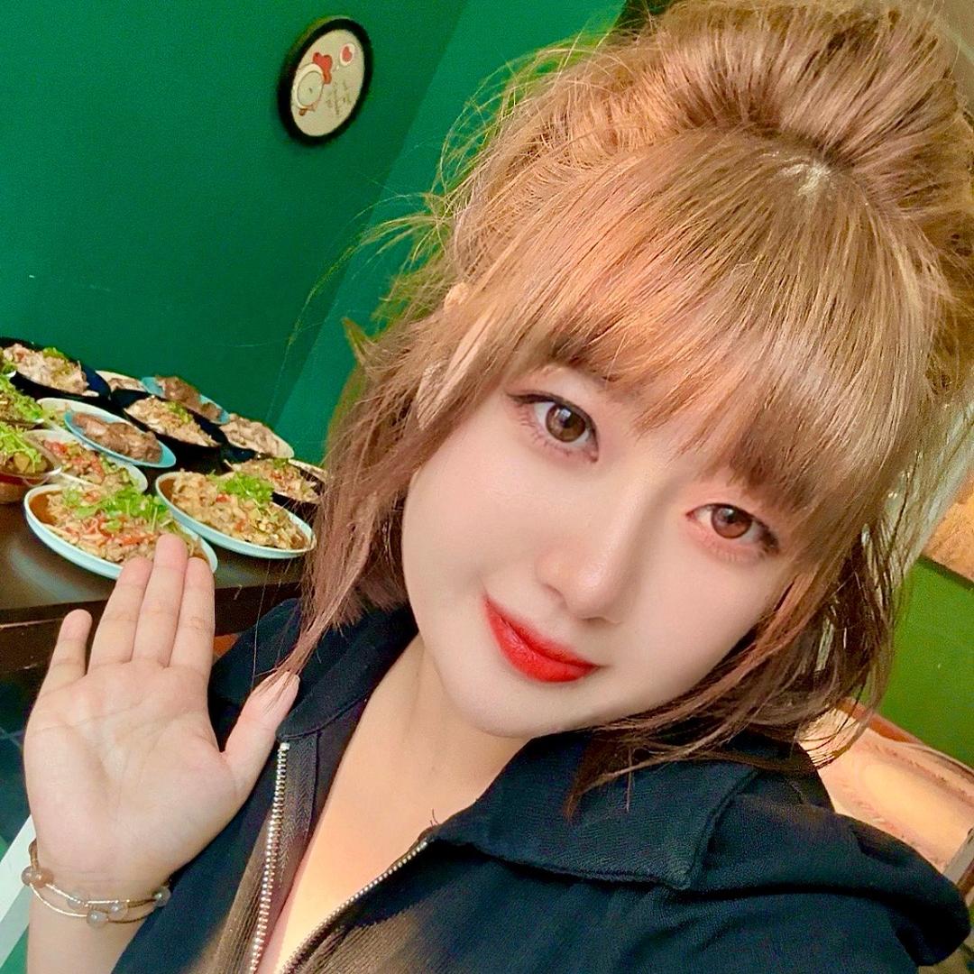 成都卖拌菜的元元