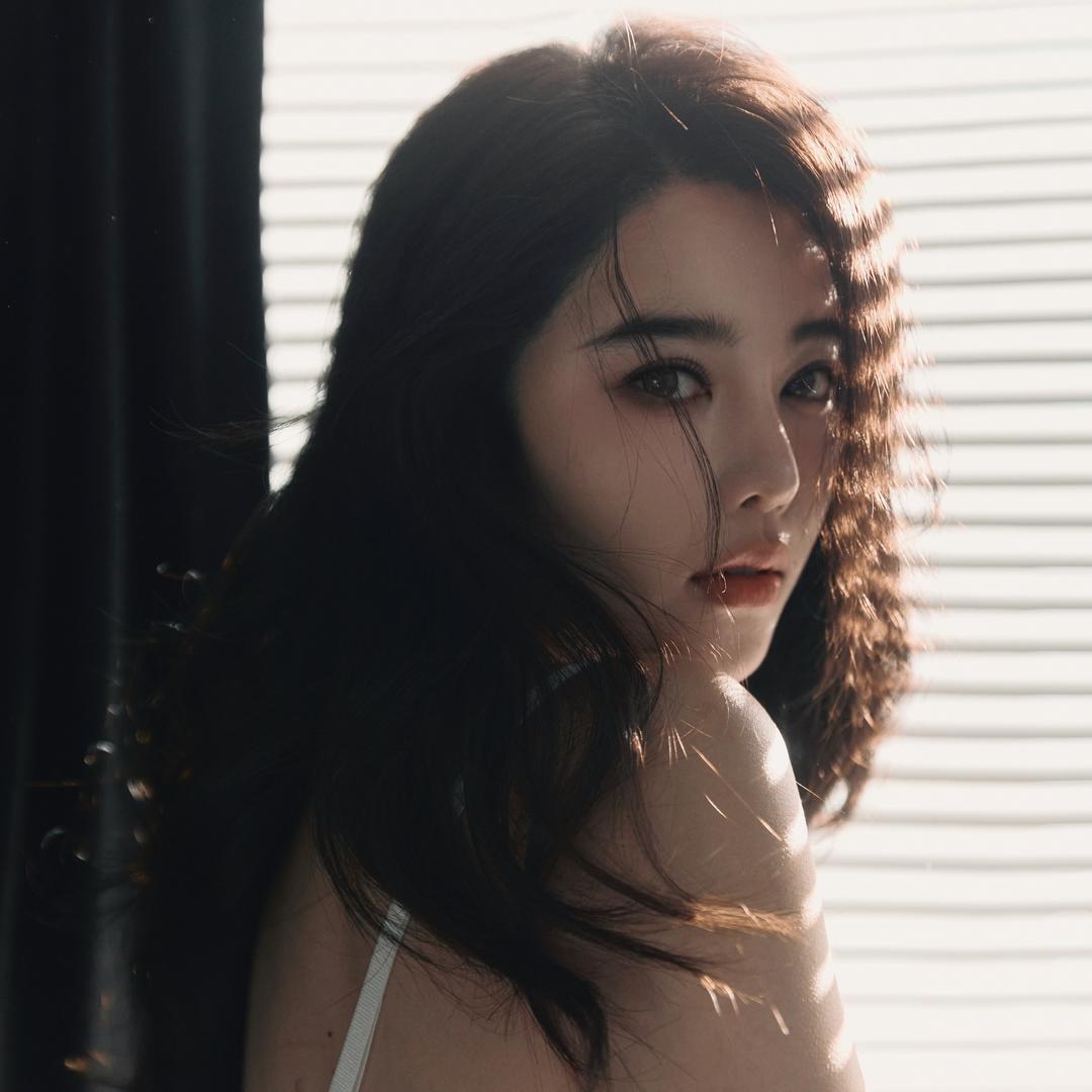 闫妍