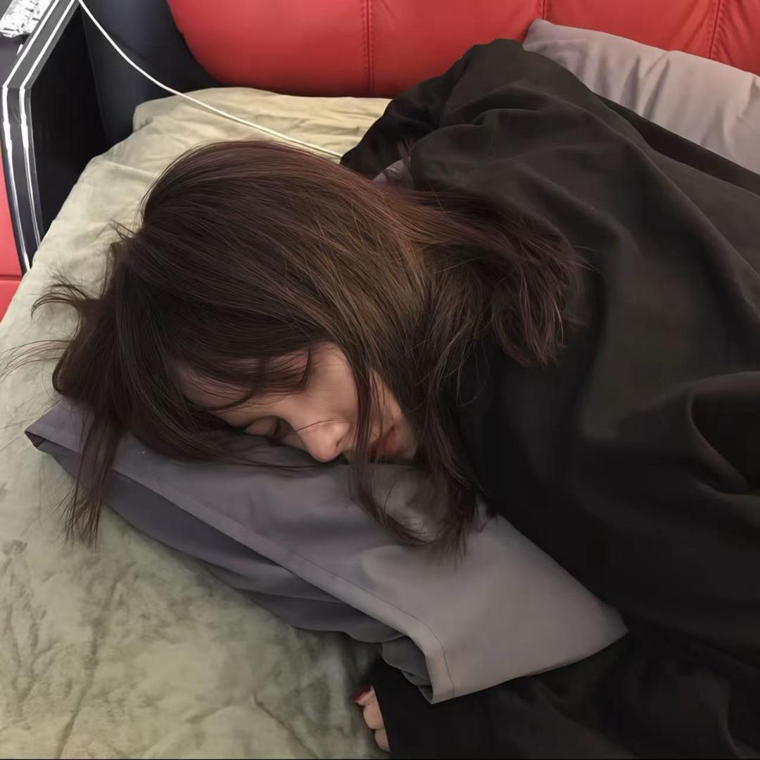 陈彤彤彤彤