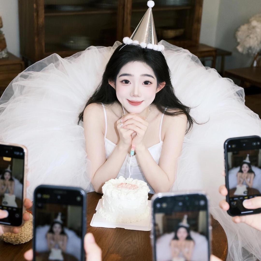 思思不嘻嘻～