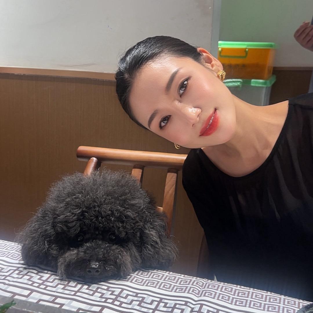 晴朗姜姜