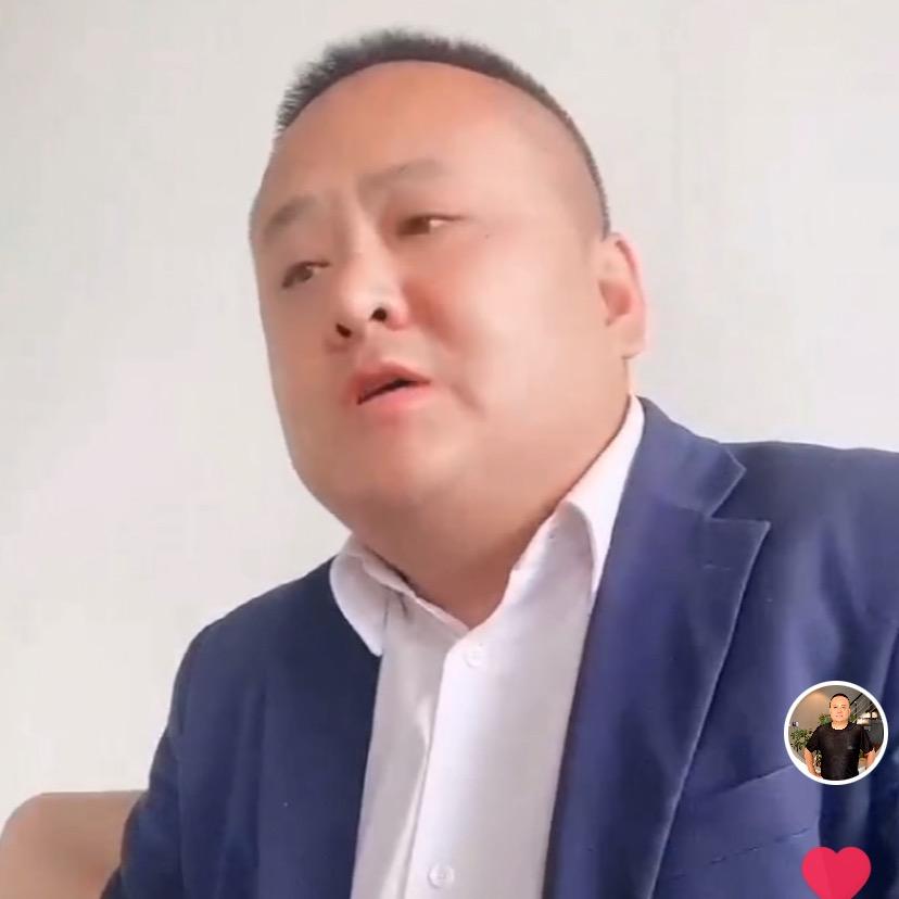 小梁哥