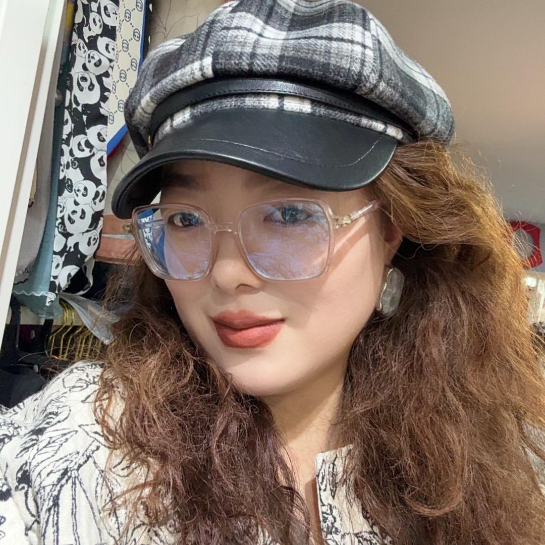 小爱爱化妆