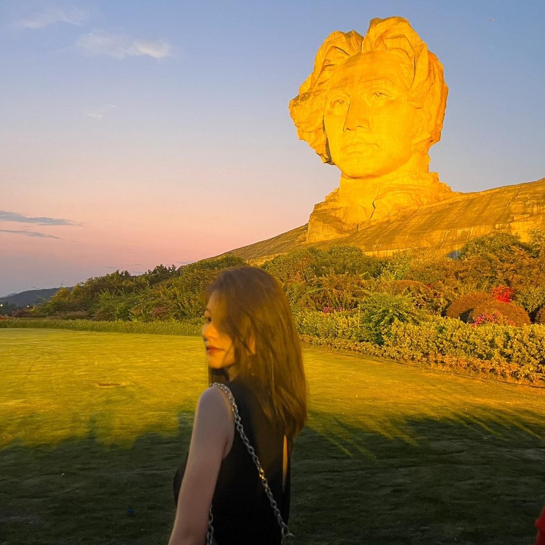 幸福城.大麦女装