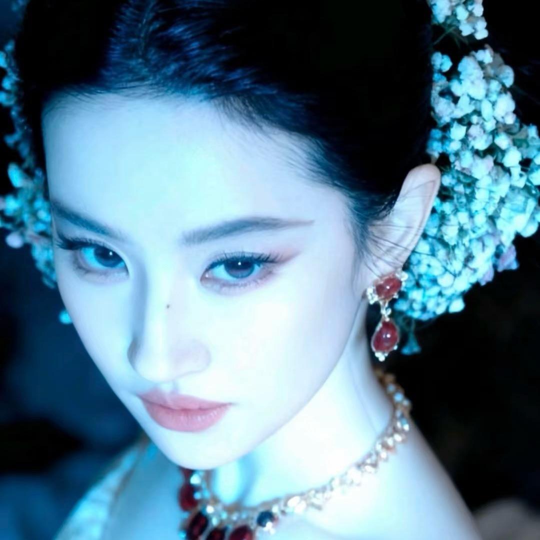我爱吃小马炭锅儿～