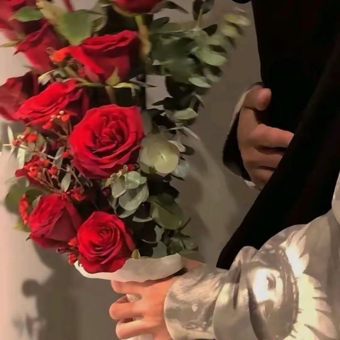欣