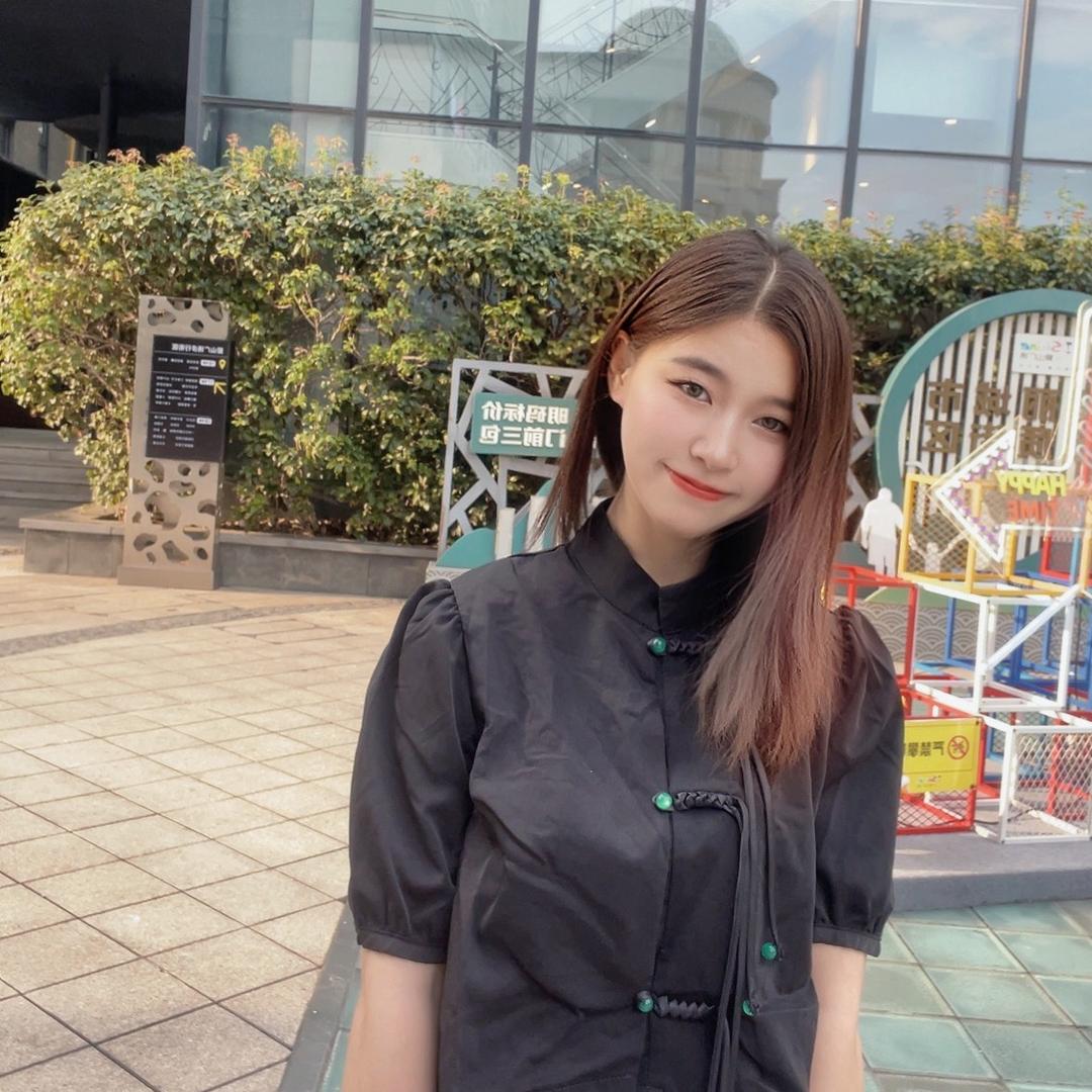 小柯吃不饱