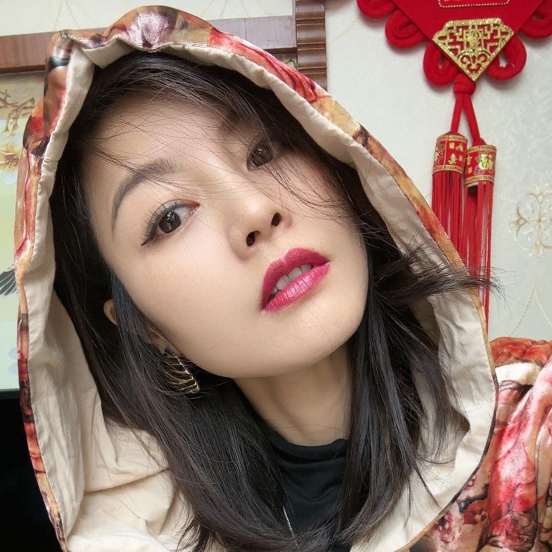 鑫嘉轻奢名品服饰