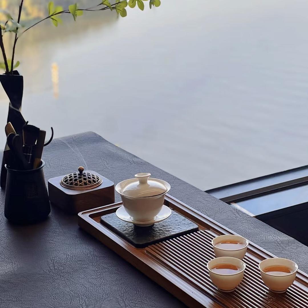 老鞠爱茶