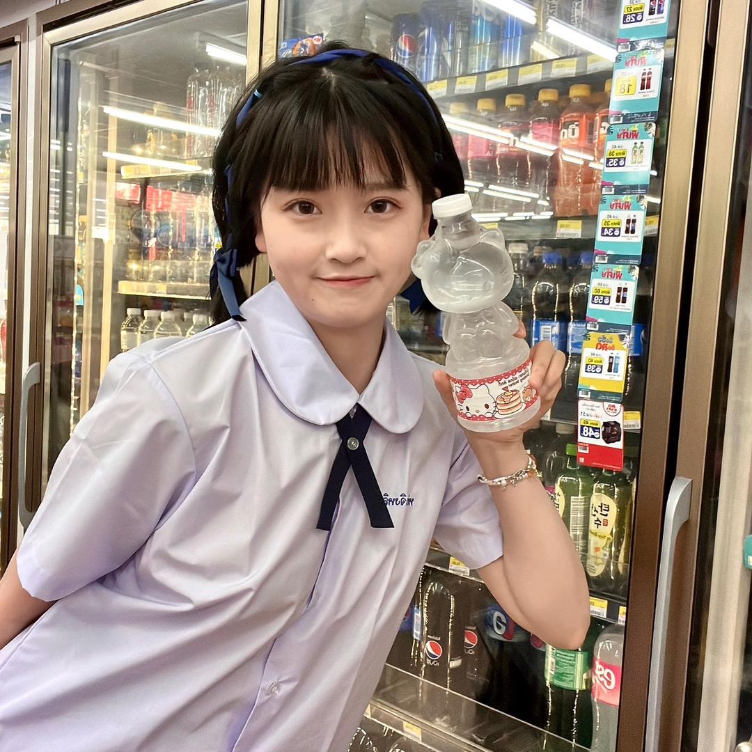 鱼丸吃饭啦