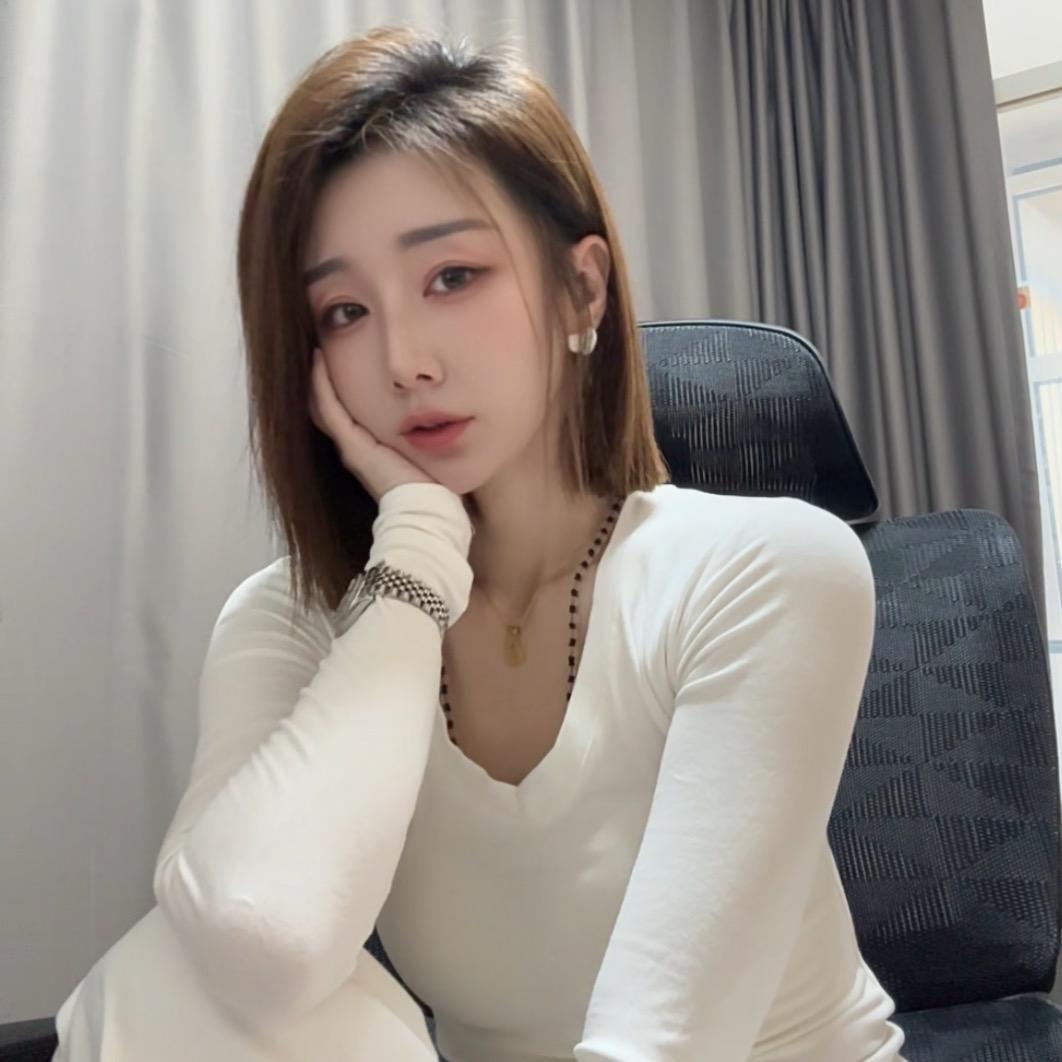 琳哒哒挣钱买单反