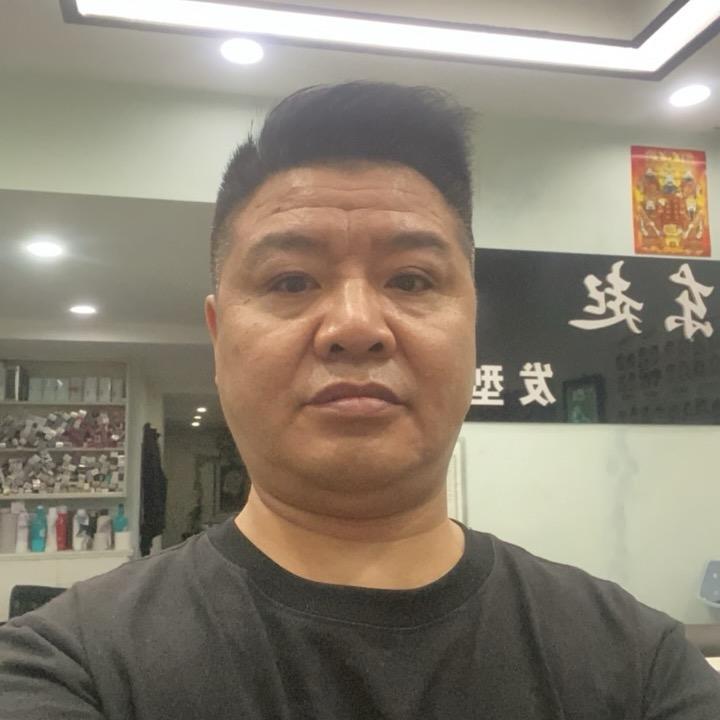 东起造型总监