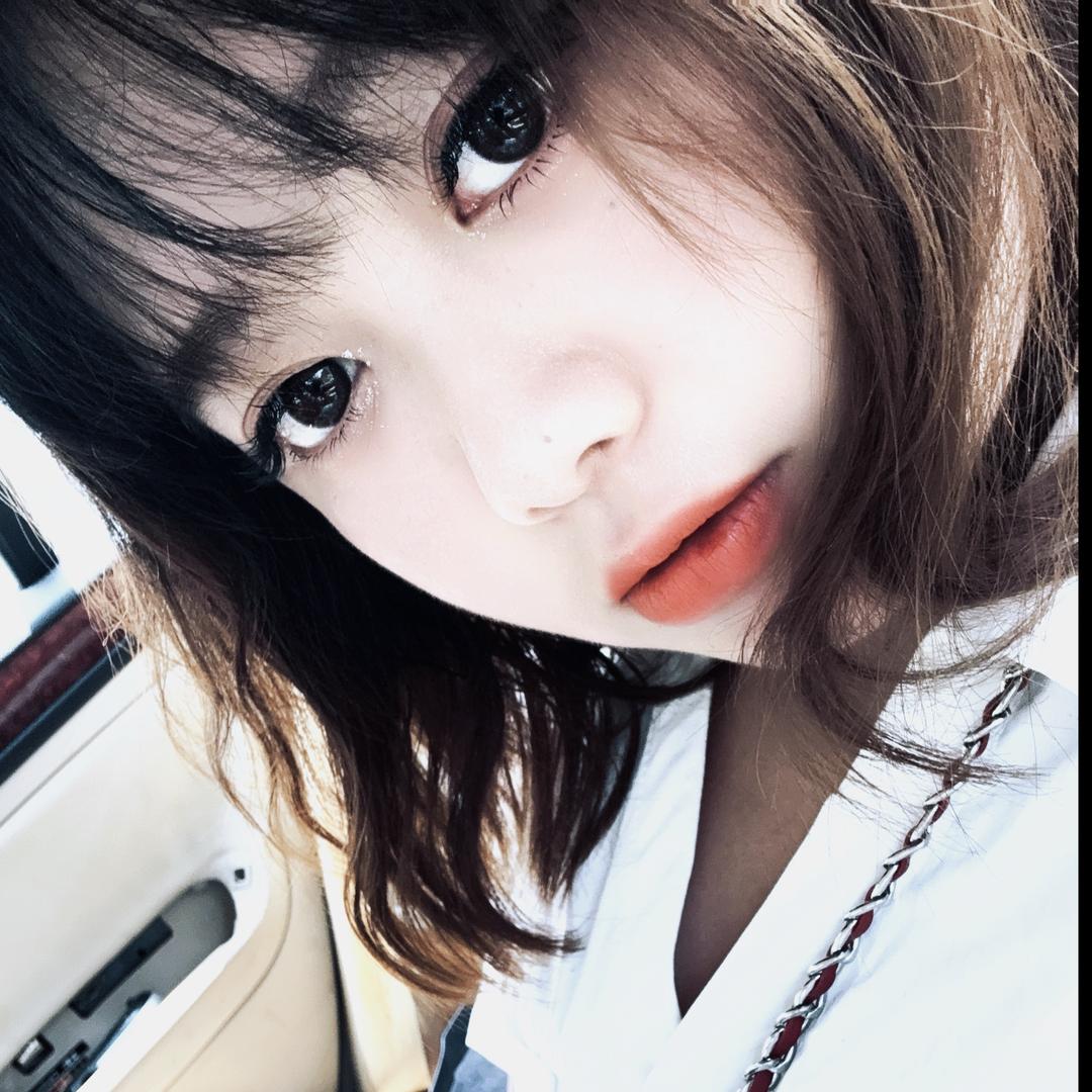 小熊趴在☁