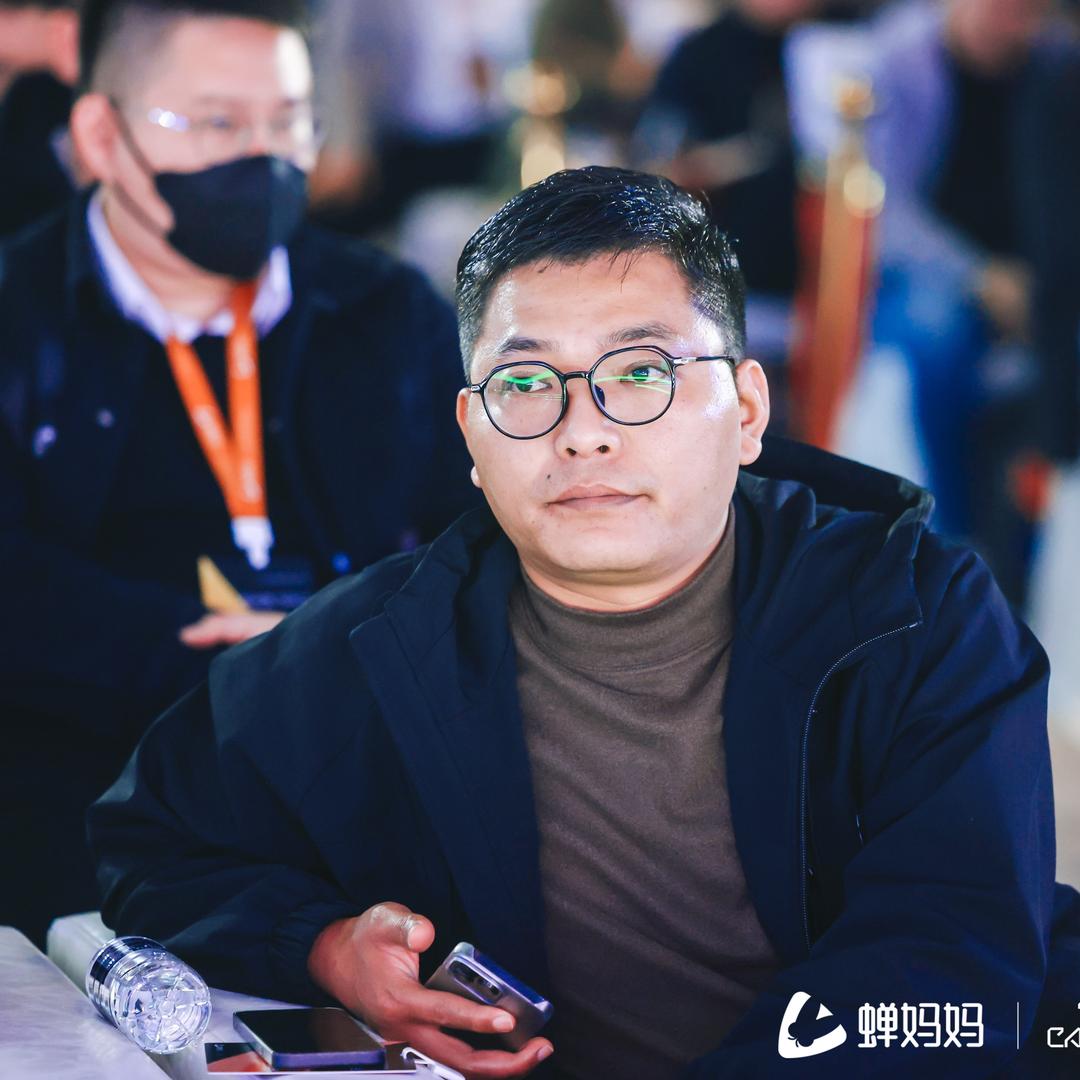 黑总说商业