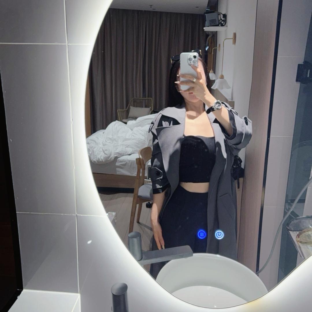 成都荷花池曦谦服装批发店