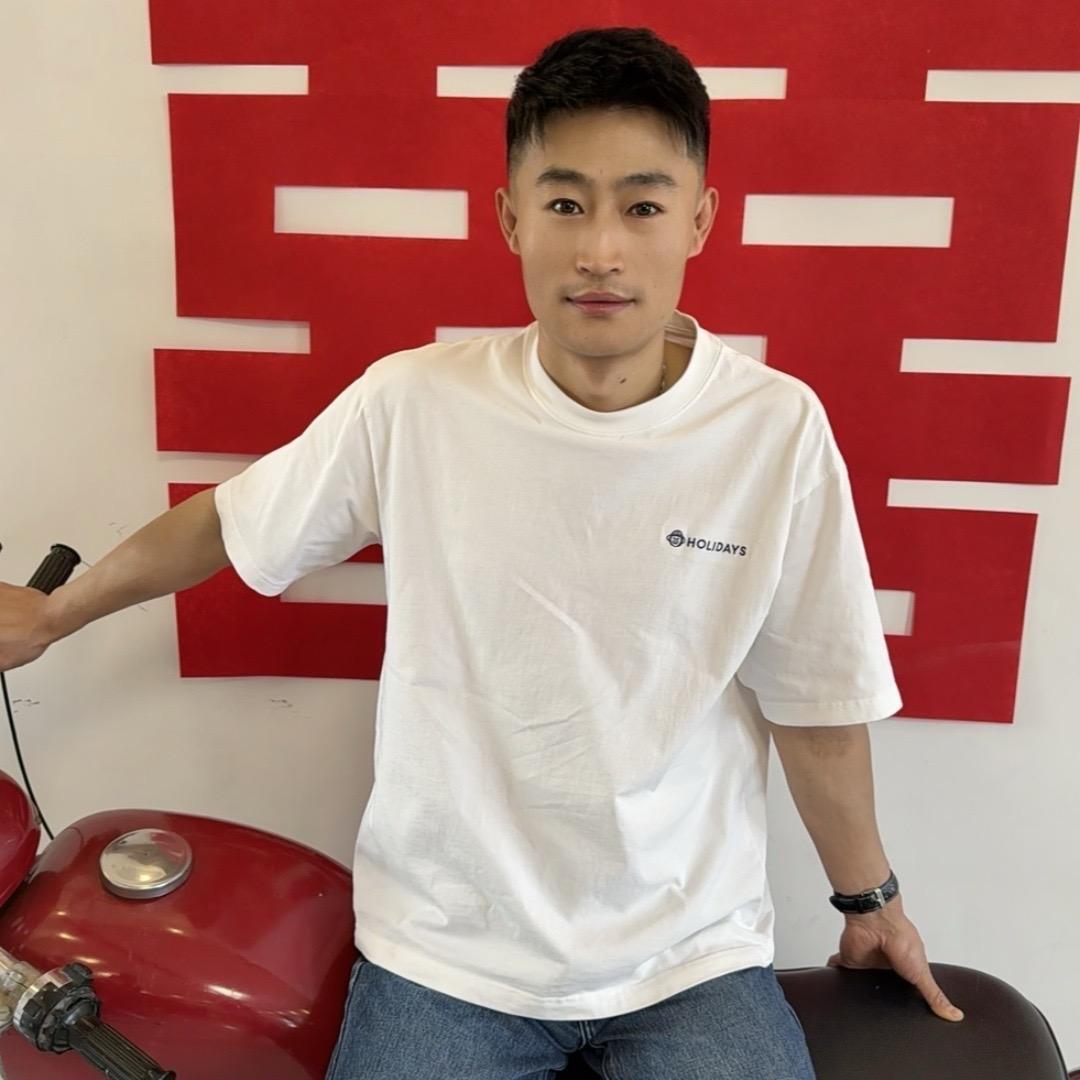 怪才小伙
