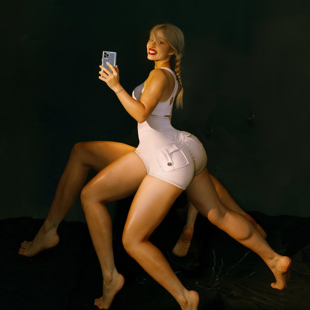 李刚小姐