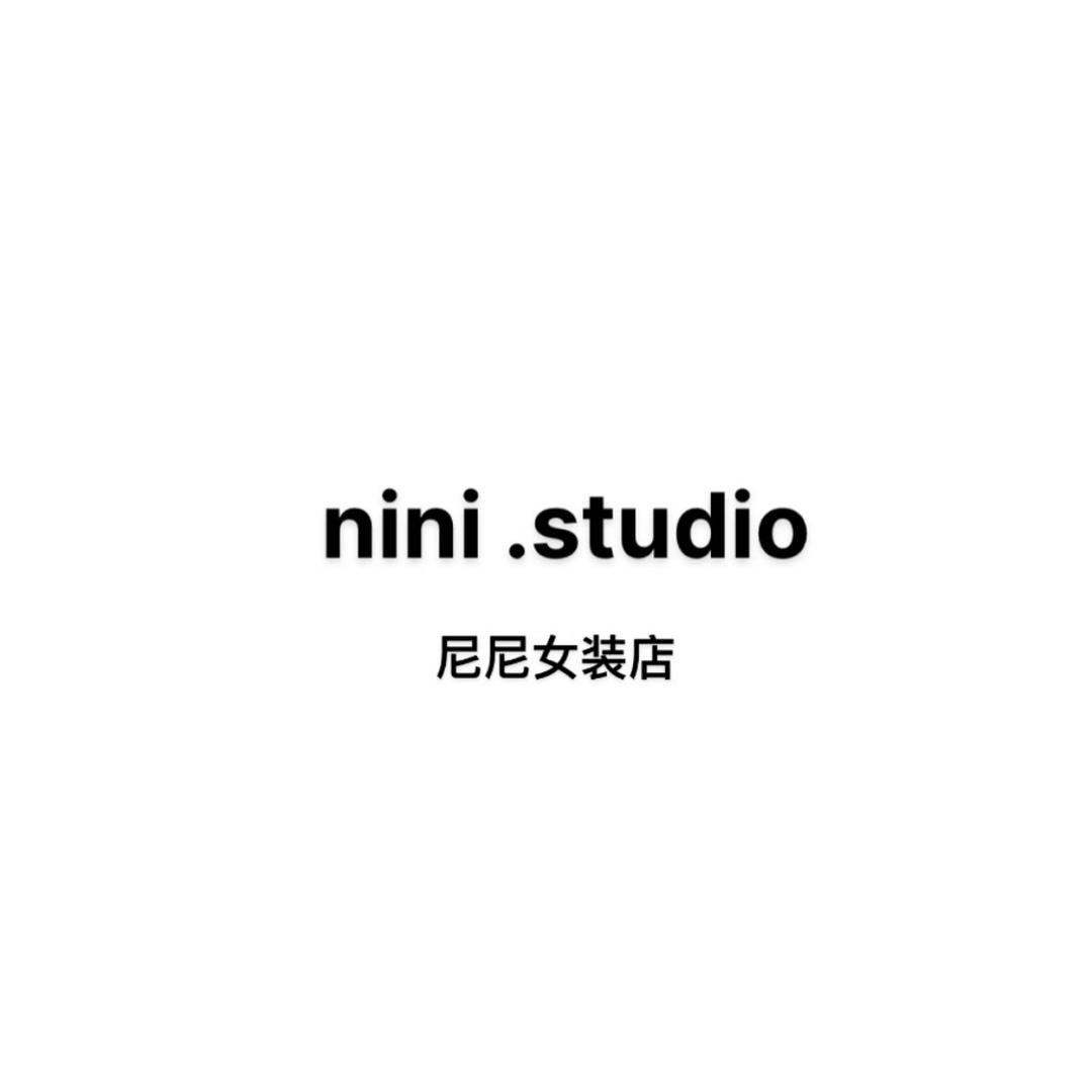 nini·尼尼穿搭