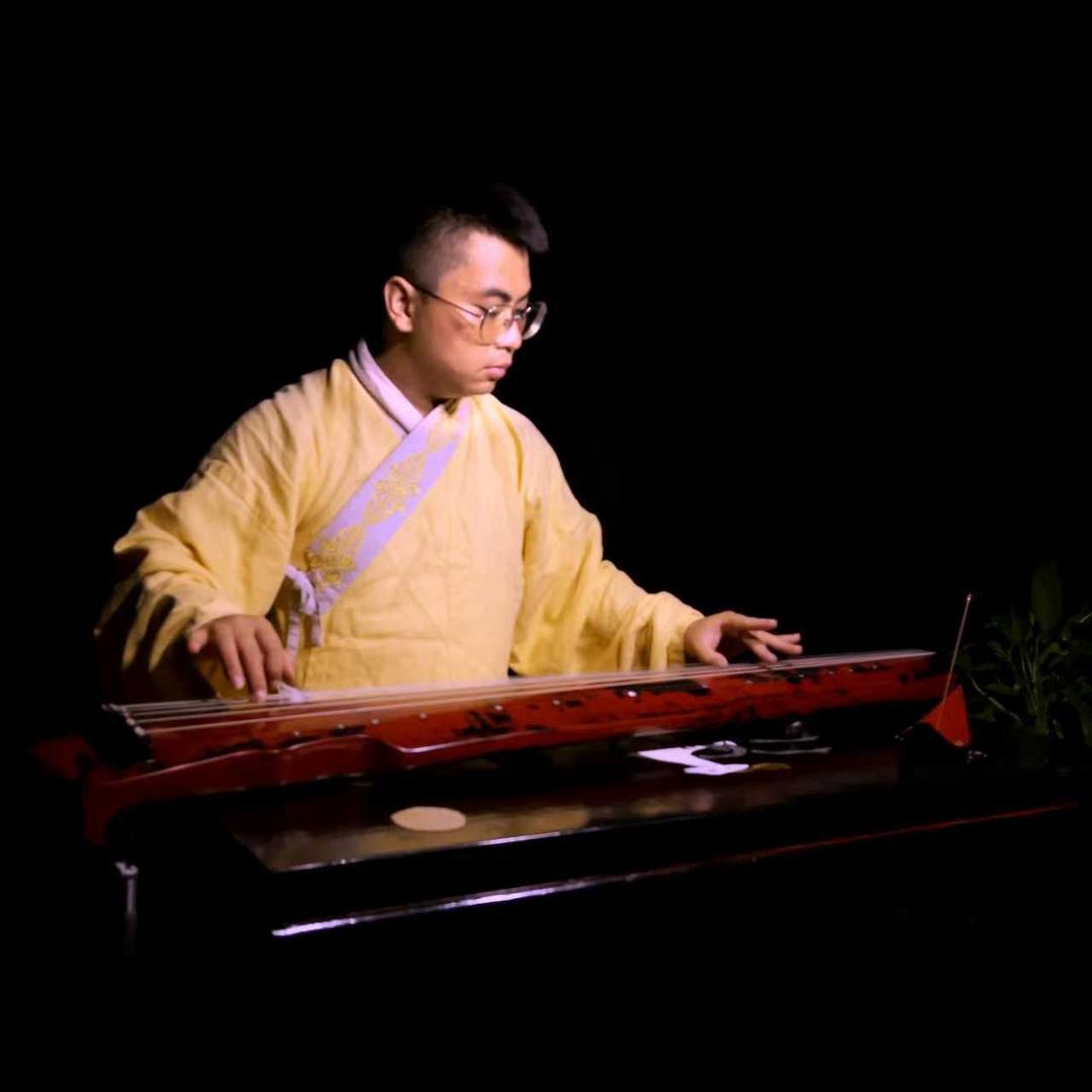 明洪古琴