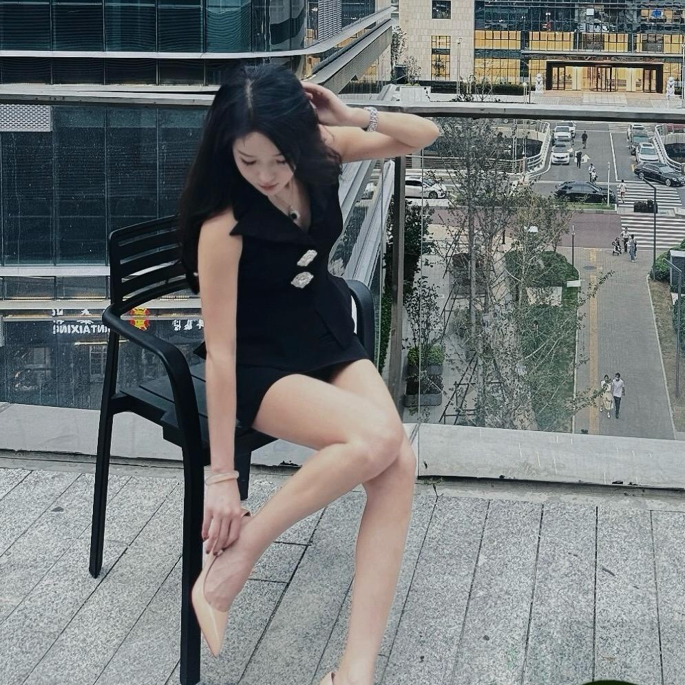 可爱女孩.