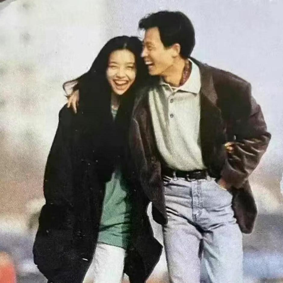 人来人往.