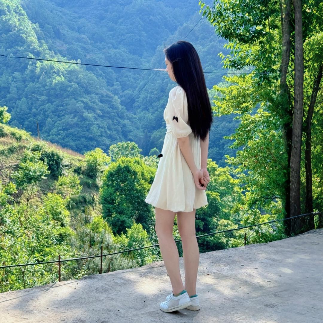 萌三岁´