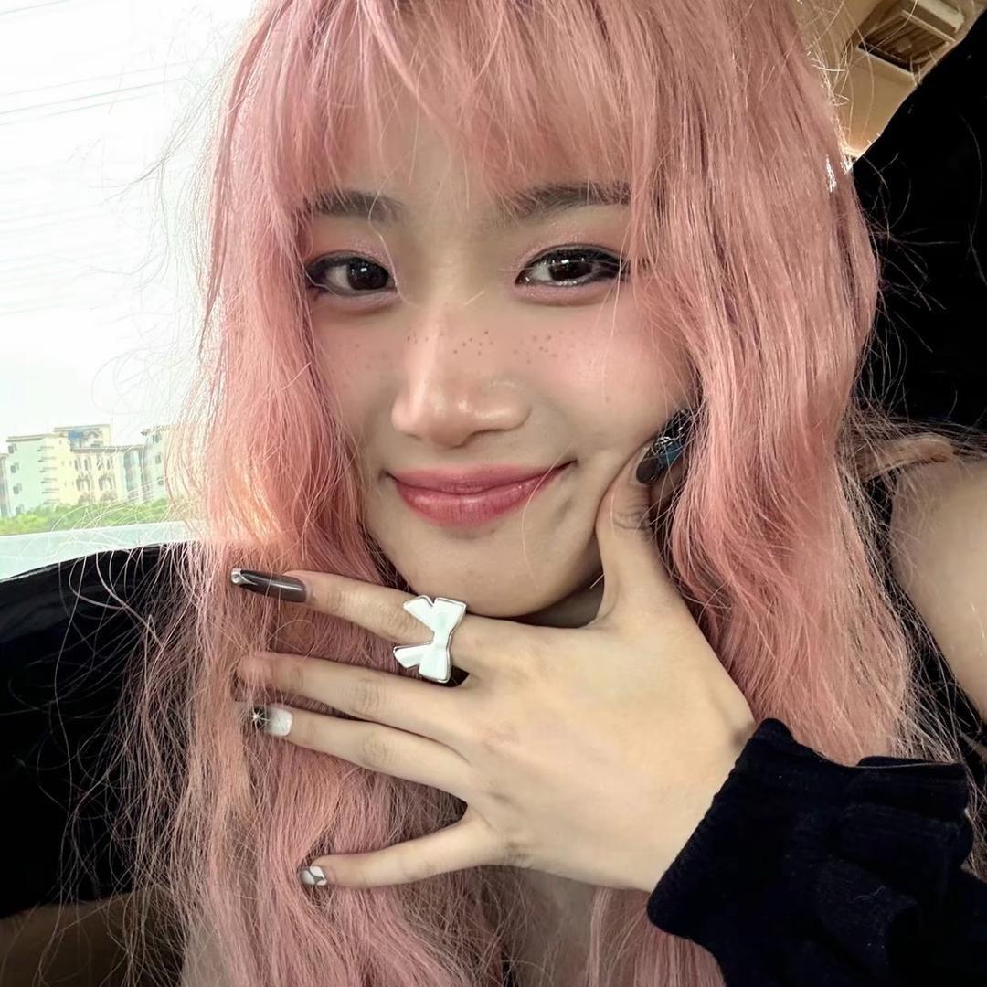 🥀.