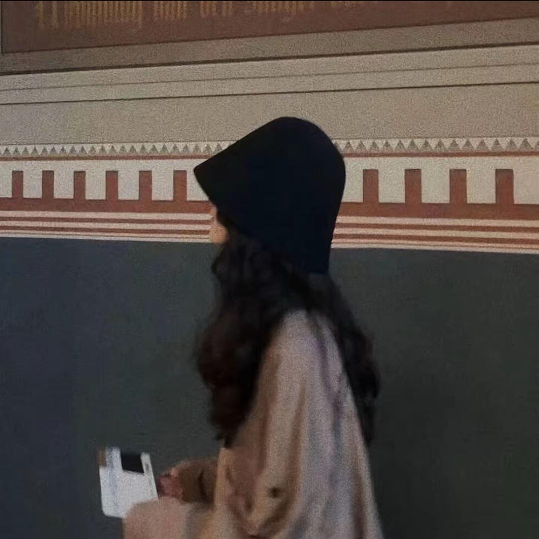 Y•