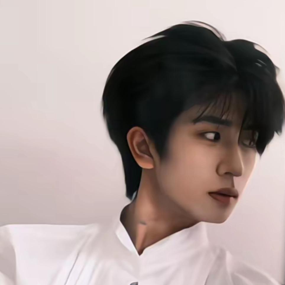 李初一