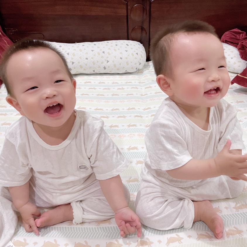 大小兔(双胎兔妈)