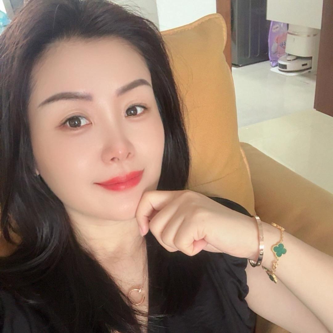 金光灿灿😘