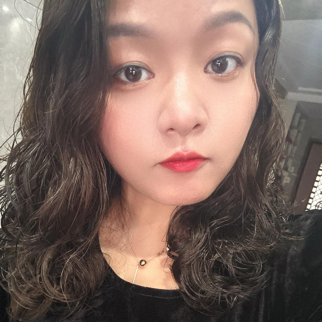 姓💫Li😘