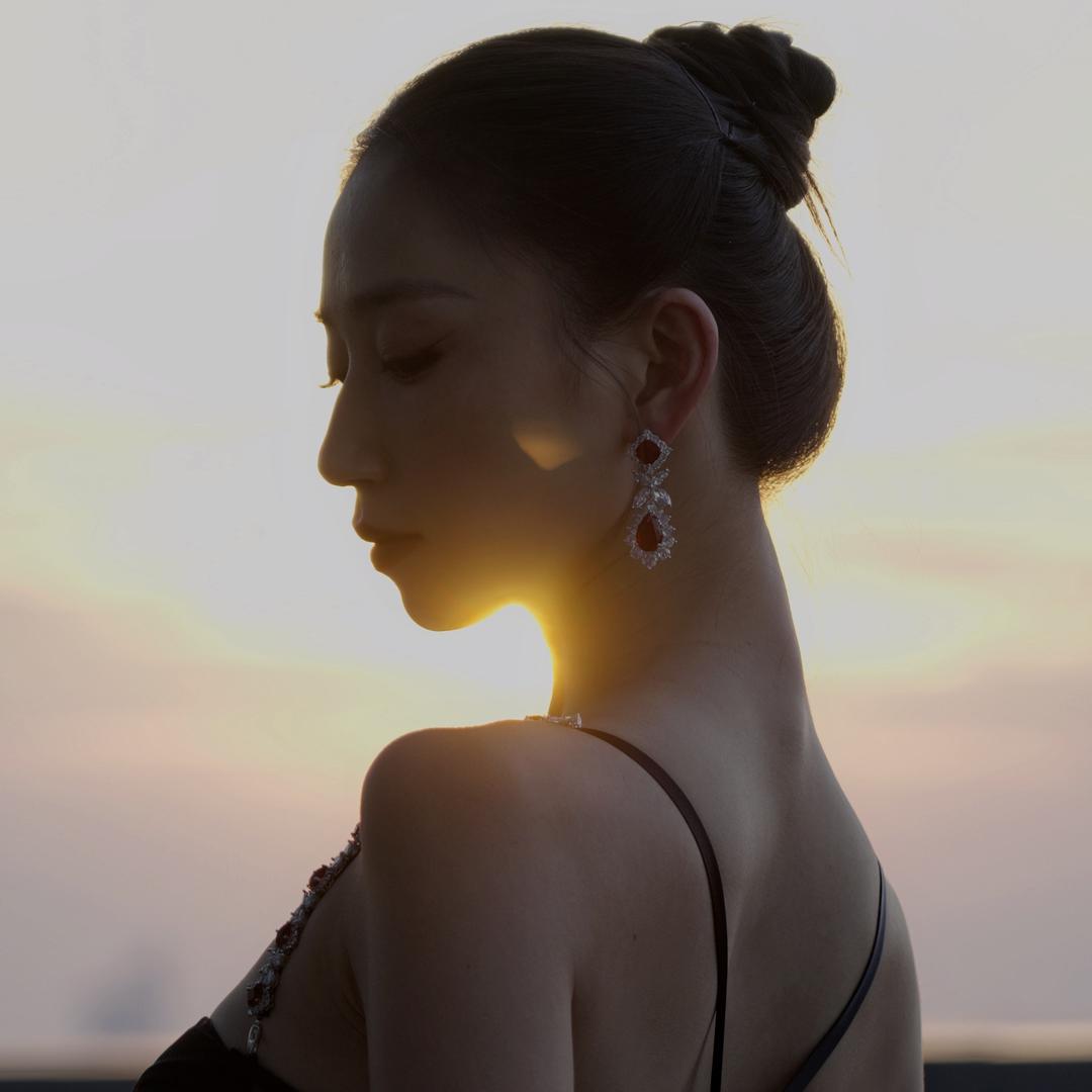费青