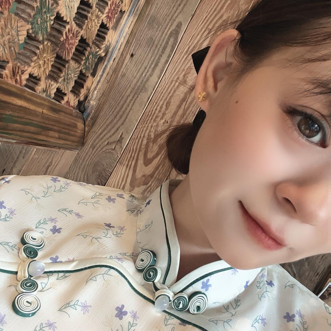 初月