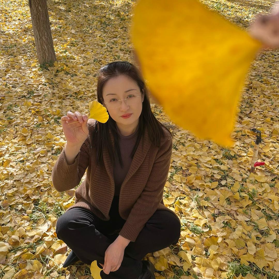 努力生活的艳姐