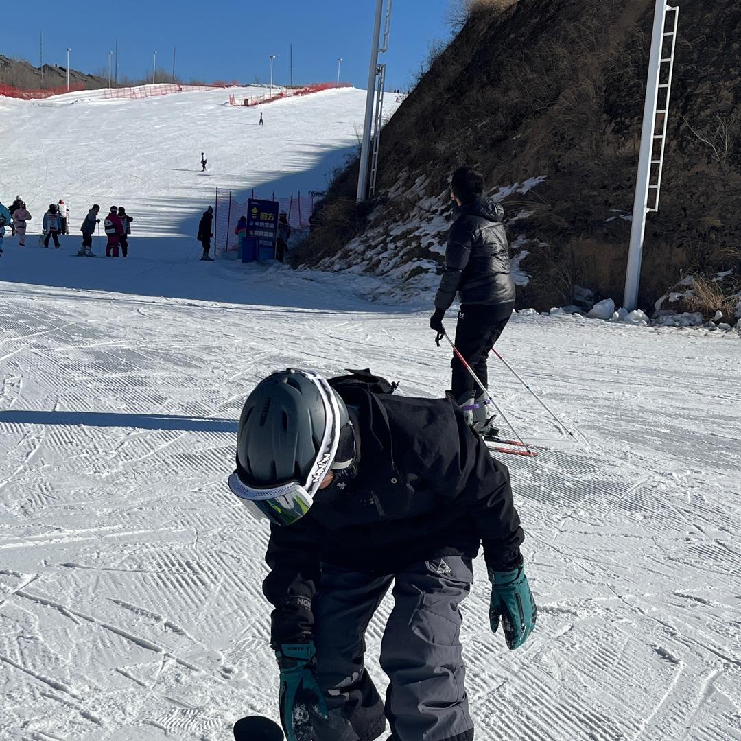 赤峰滑雪单板🏂刘教练