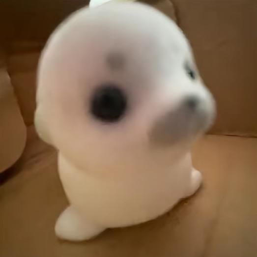 QQ弹弹噗噗咩咩芝士海豹饼🦭