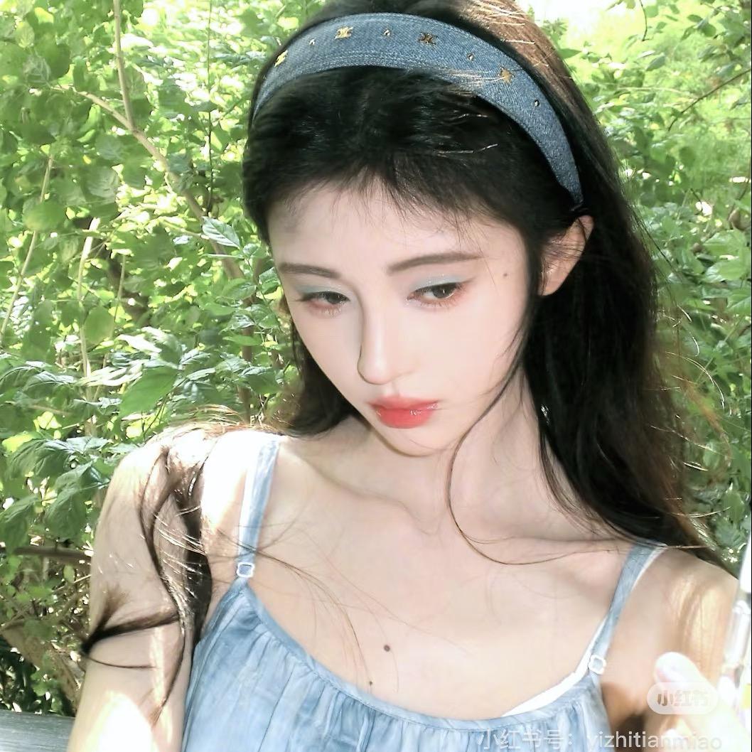 🦋-·