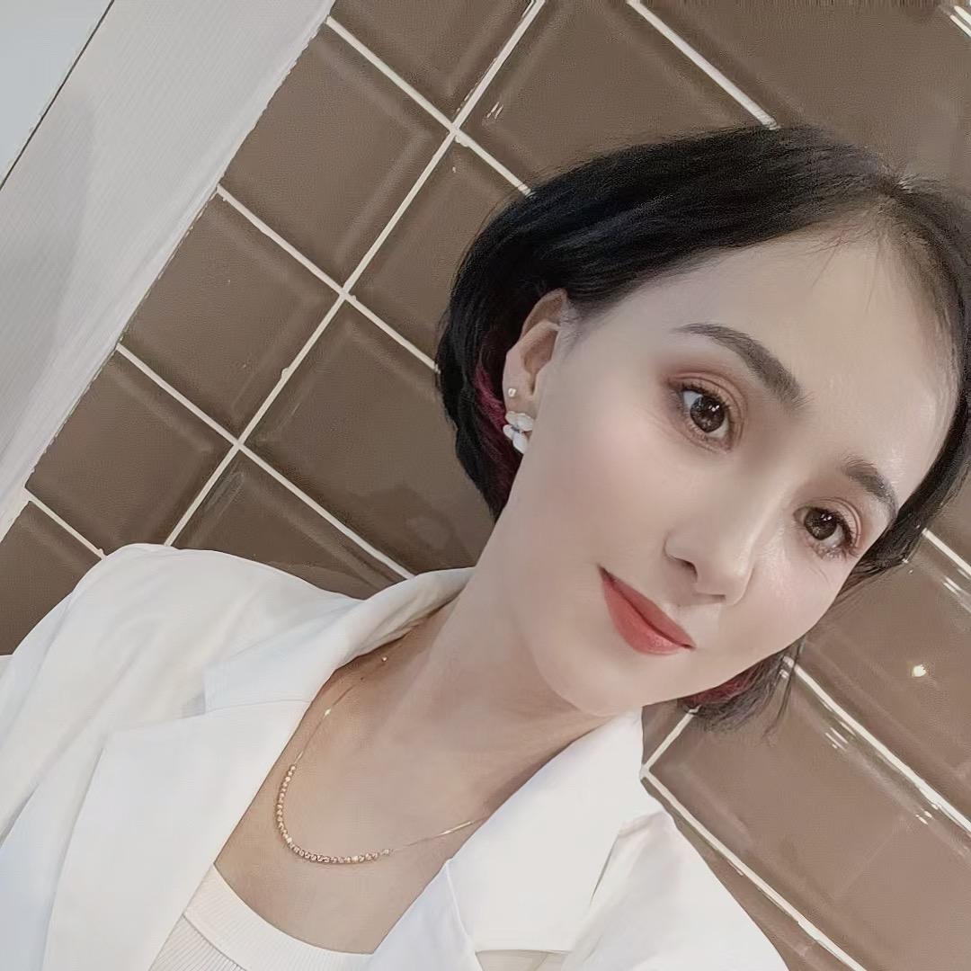 爱美丽 董事长 PARI