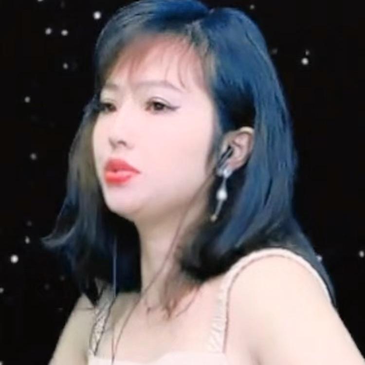 蓝中琳