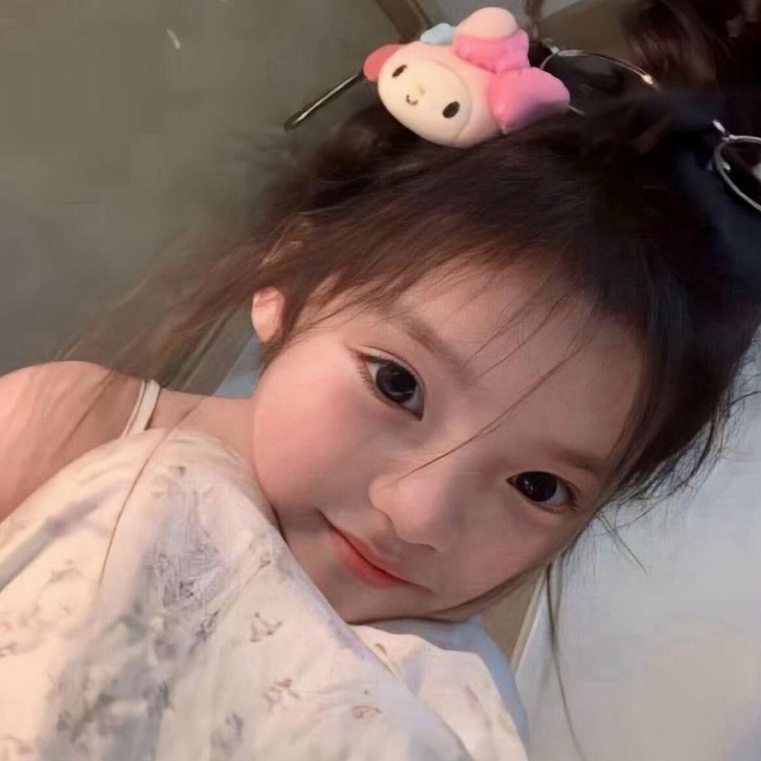 草莓就是我ye🦋