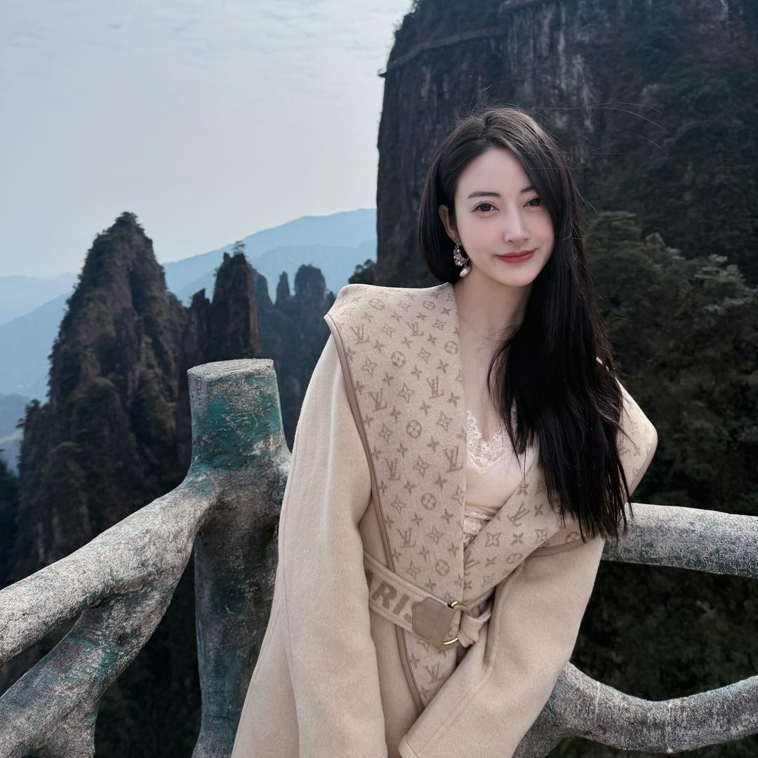 莫离✨