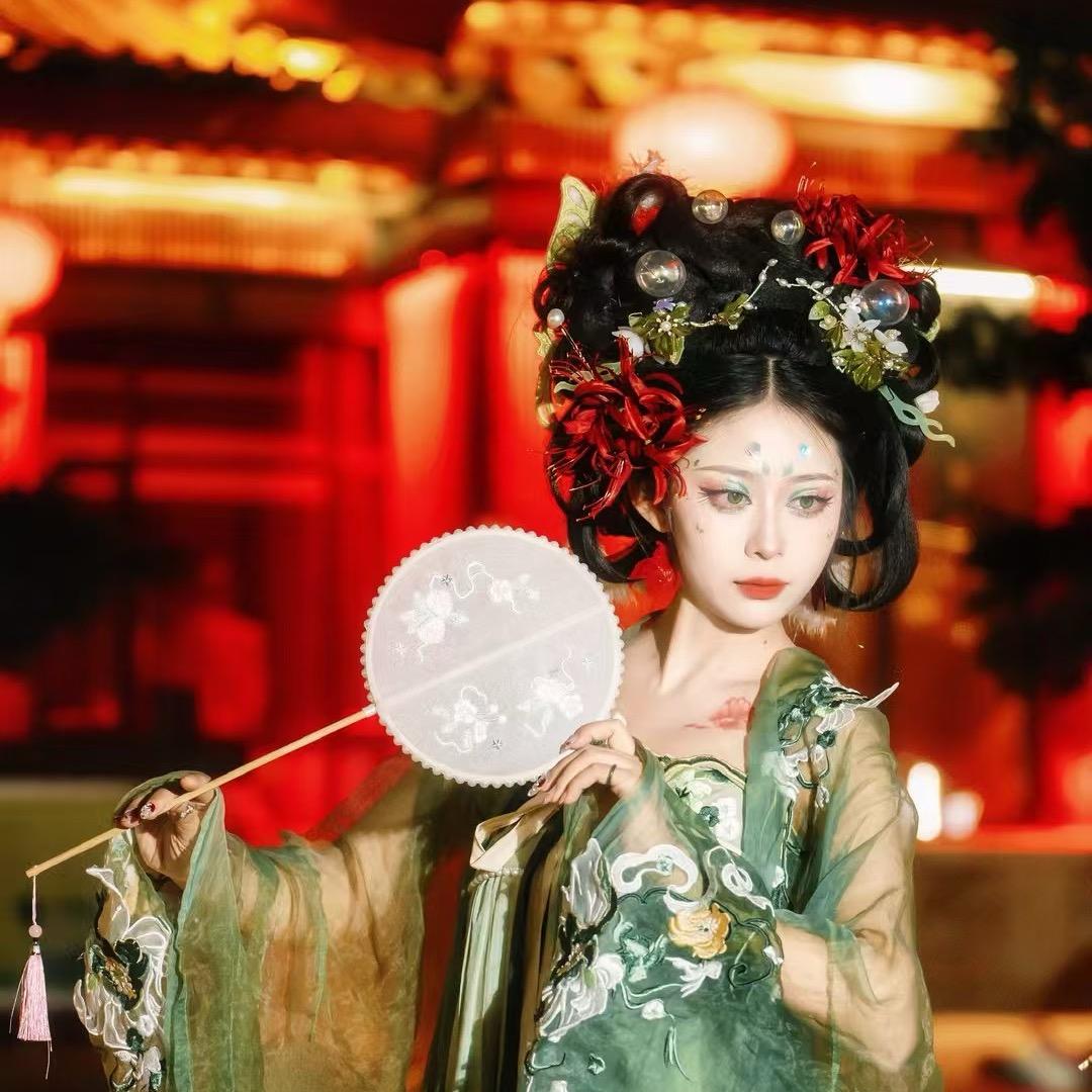 风起大汉花小锦