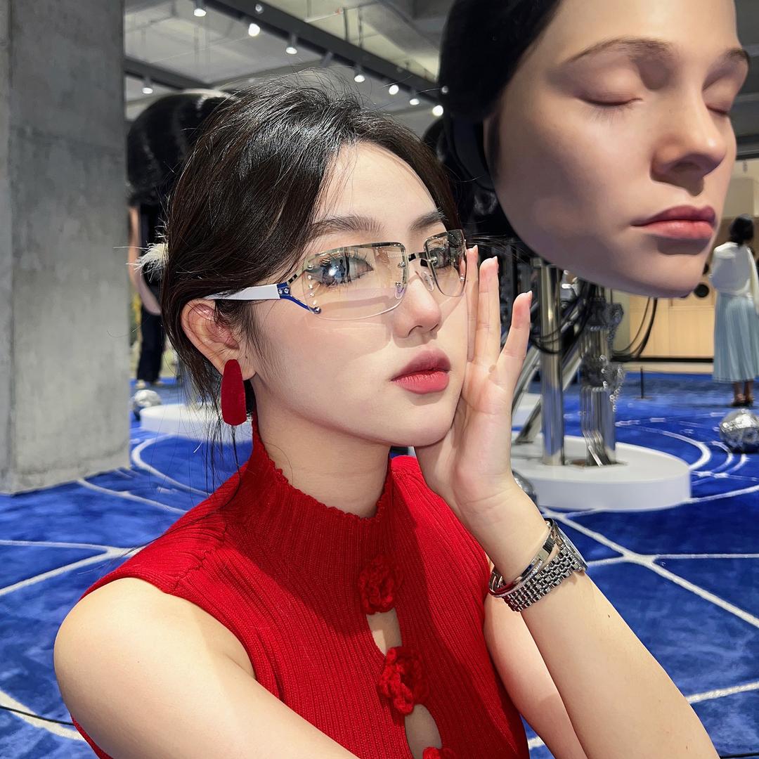 宜春V7发型设计-文怡