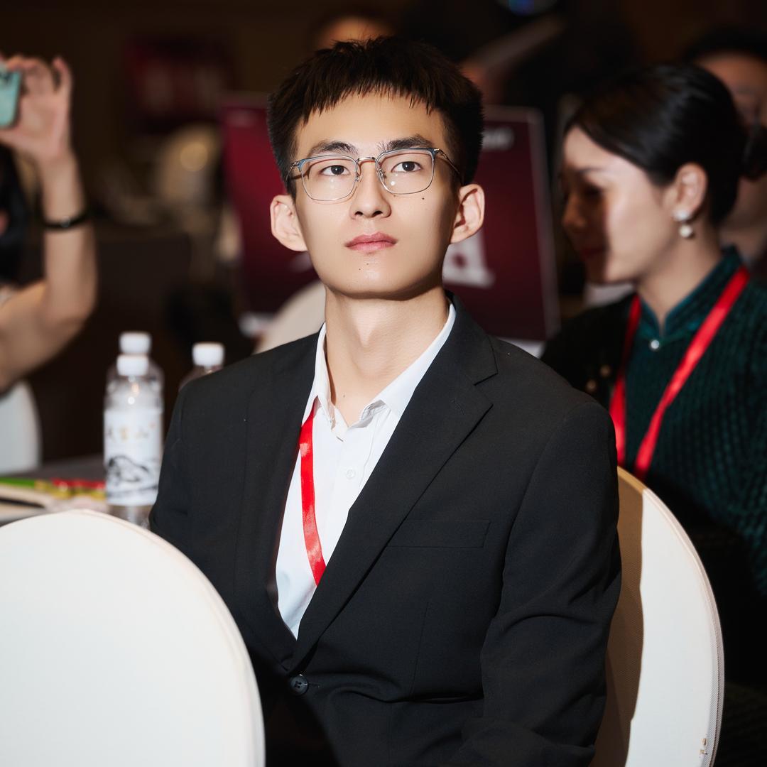 小张不慌张