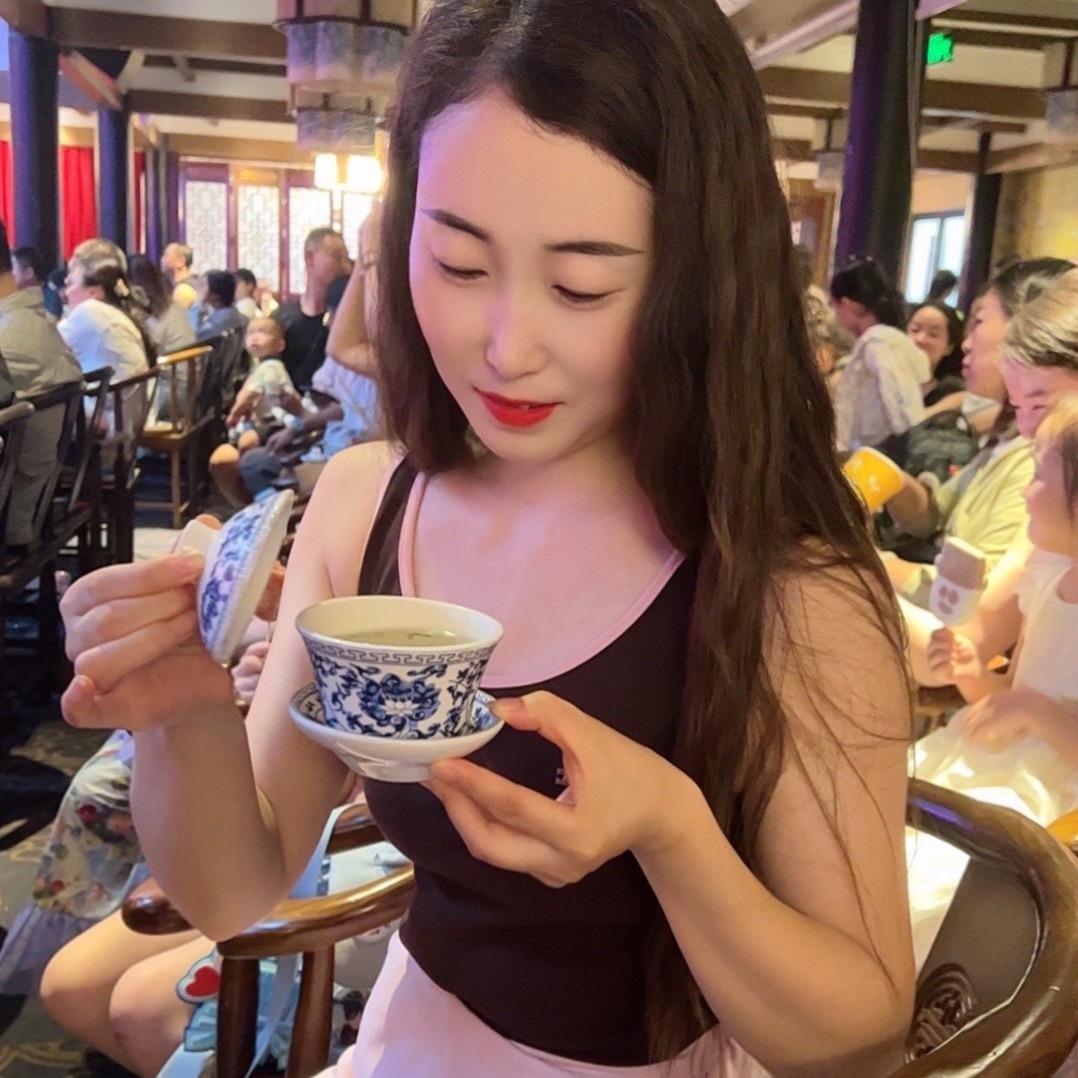闪闪。