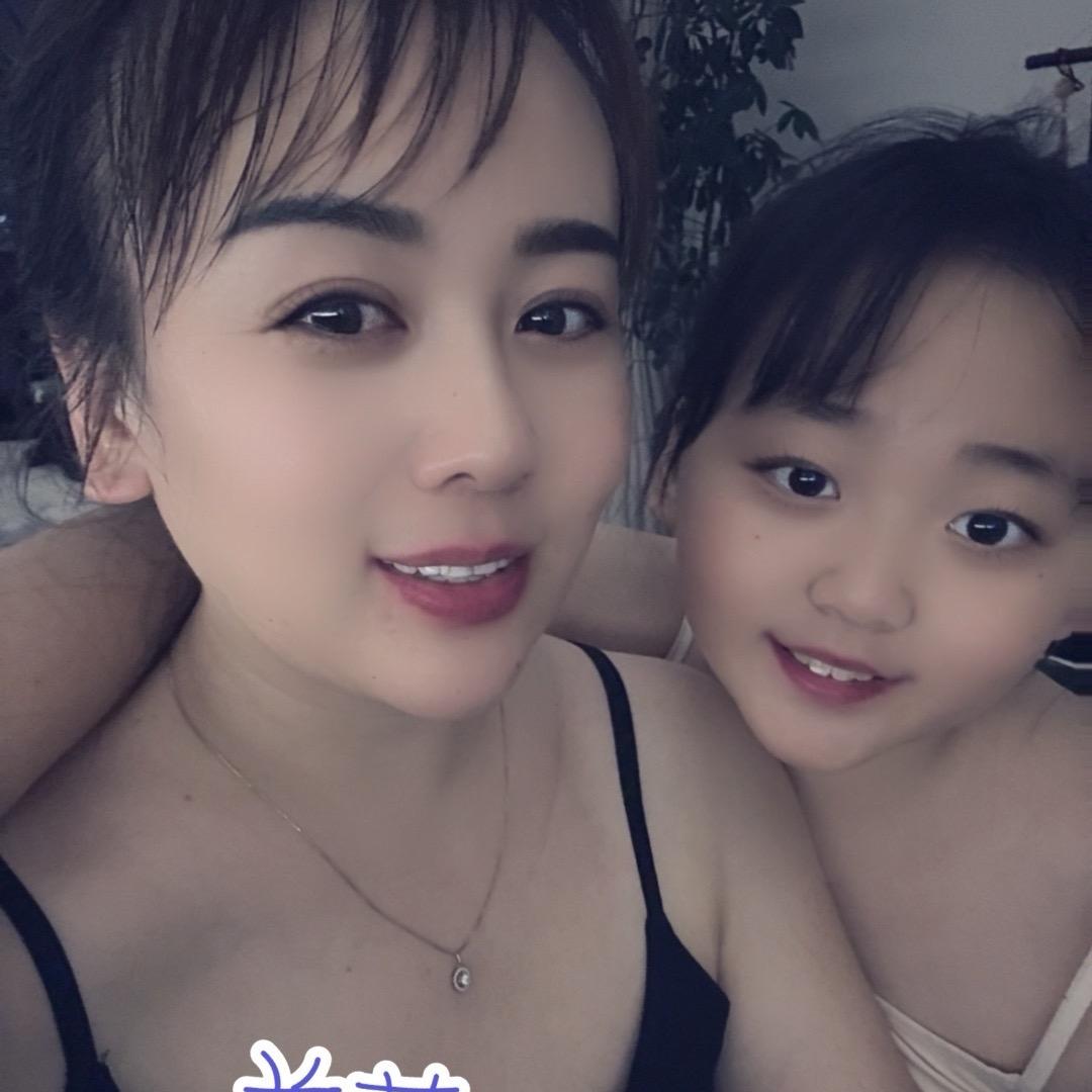 爱吃肉丸子的糯米