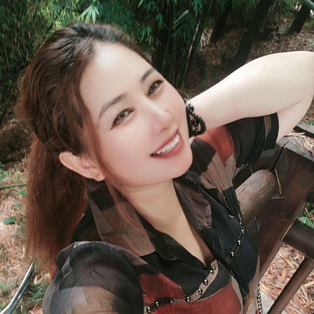 单身红姐 《唱歌🎤演绎》每晚7点半开播